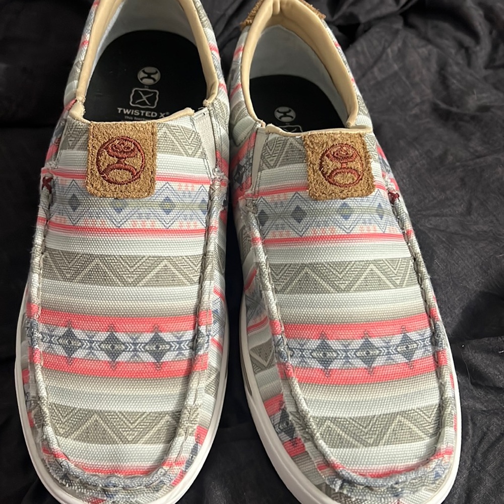Brand new women’s twisted x hooey shoes